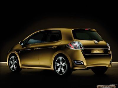 Toyota_Auris_34_1024x768.jpg